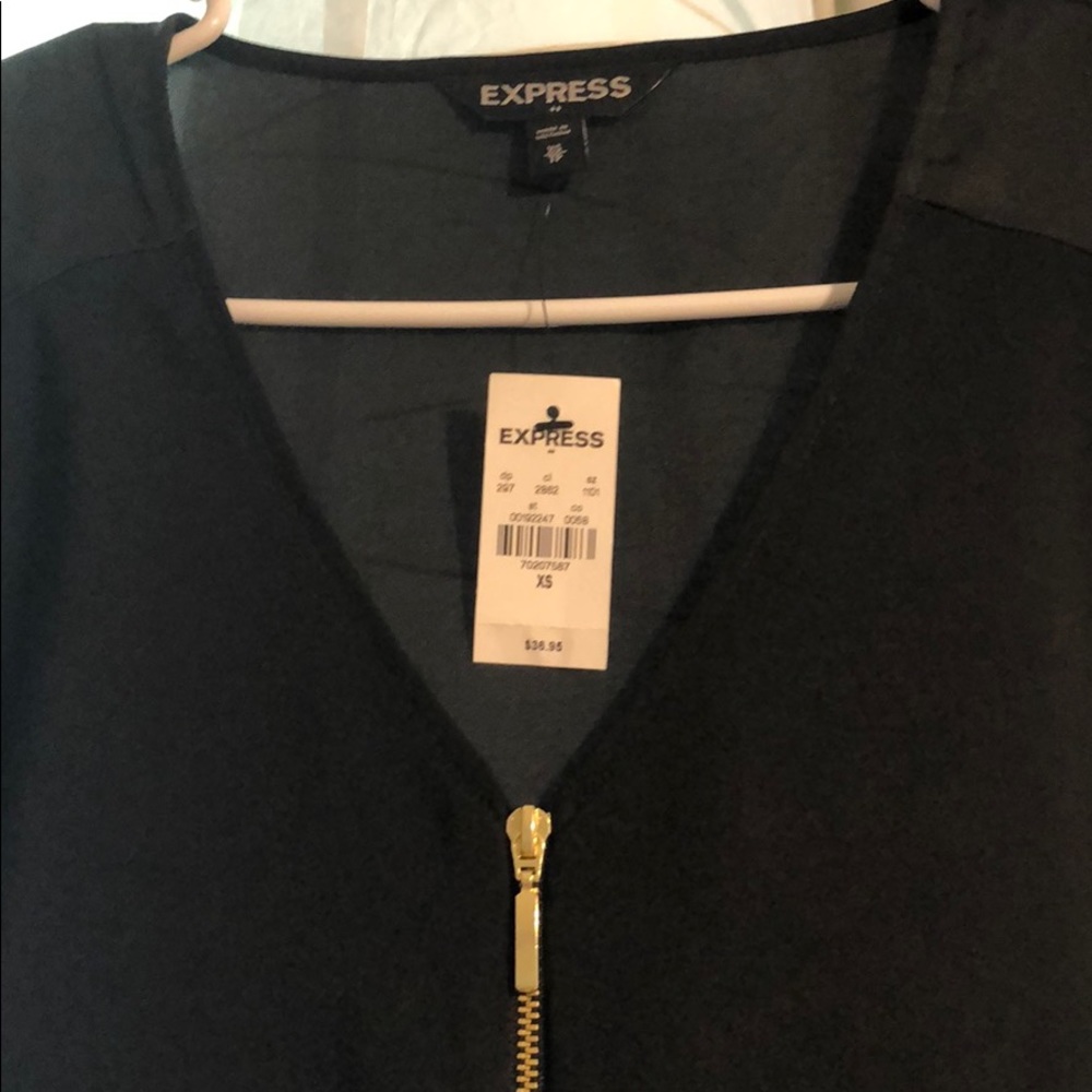 🖤EXPRESS Brand New with Tags! Blouse🖤